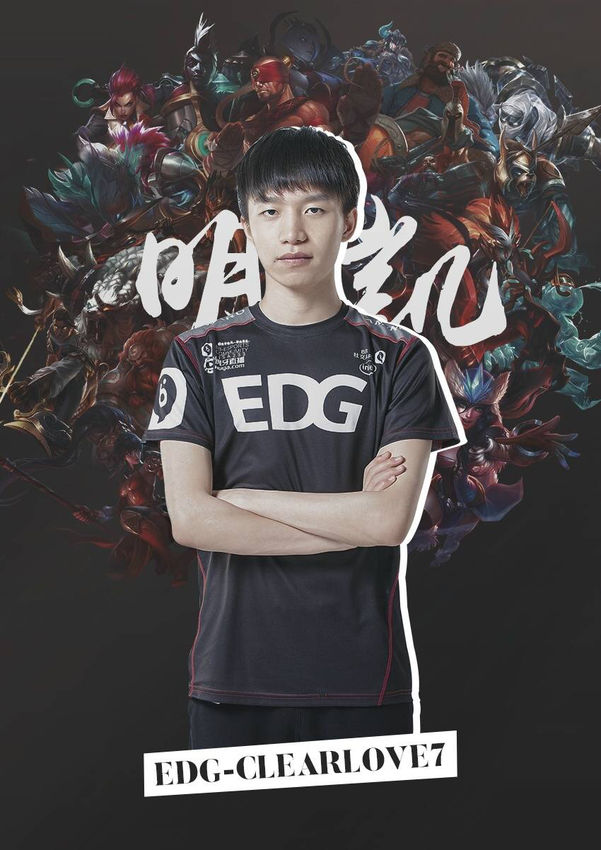 中的一枚重 中的一枚重